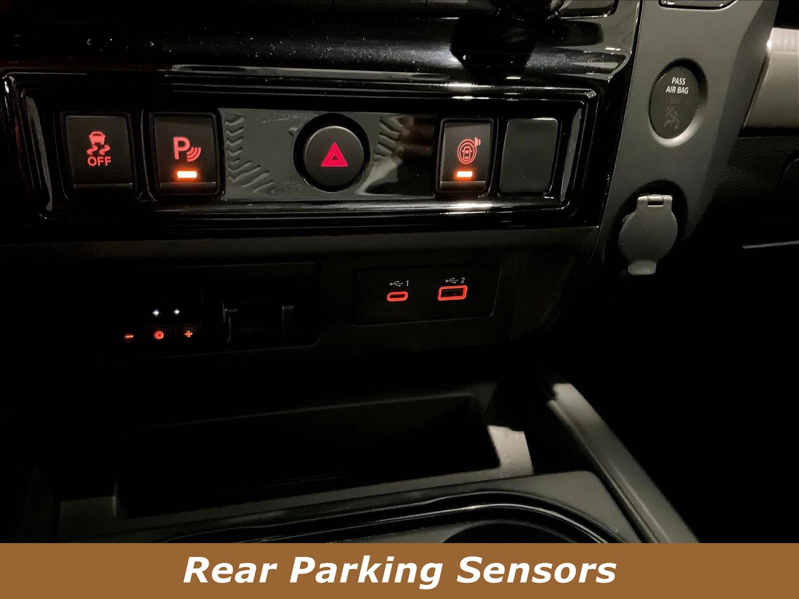 Used 2023 Nissan Titan PRO-4X w/ Pro-4x Utility Package AWD/4WD image 17