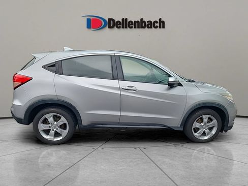 Used 2016 Honda HR-V EX image 4