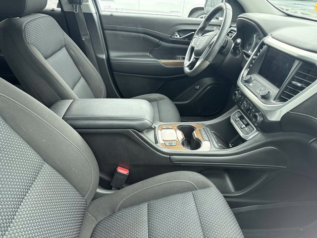 Used 2021 GMC Acadia SLE w/ Driver Convenience Package FWD image 17