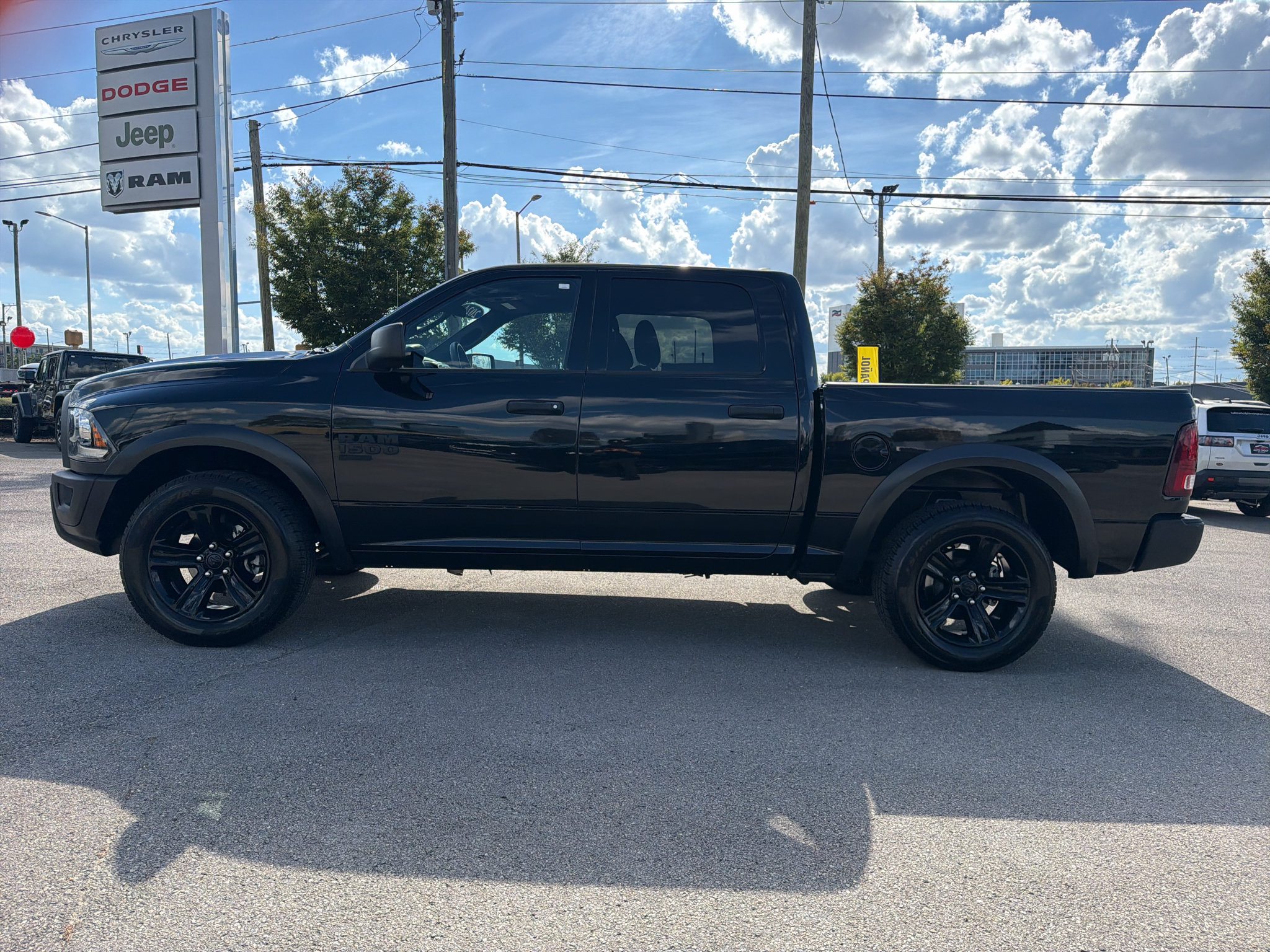 Used 2024 RAM 1500 Warlock AWD/4WD image 10