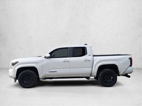 Used 2025 Toyota Tacoma SR5 RWD image 8