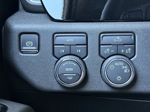 New 2025 Chevrolet Silverado 1500 LT image 30