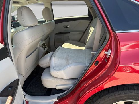 Used 2011 Toyota Venza w/ Convenience Pkg FWD image 27