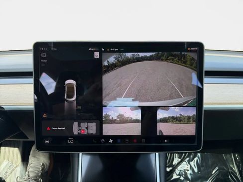 Used 2018 Tesla Model 3 Long Range RWD image 14