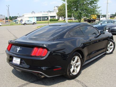 Used 2015 Ford Mustang Coupe image 6