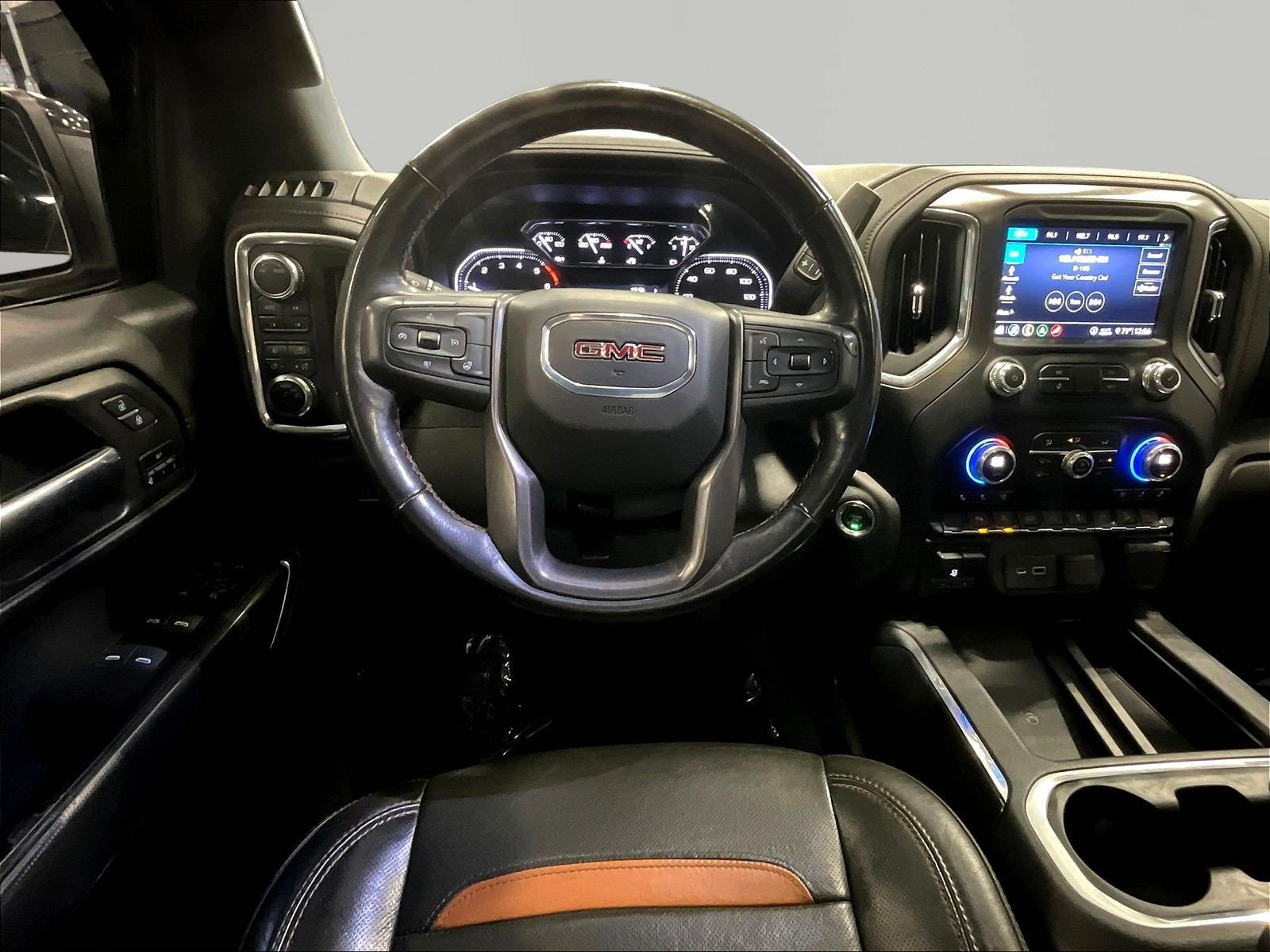 Used 2020 GMC Sierra 1500 AT4 w/ AT4 Premium Package AWD/4WD image 9