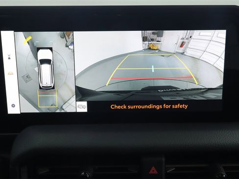 Used 2025 Toyota Land Cruiser w/ Premium Package image 20