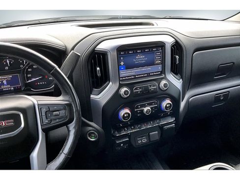 Used 2019 GMC Sierra 1500 SLT w/ X31 Off-Road Package image 10