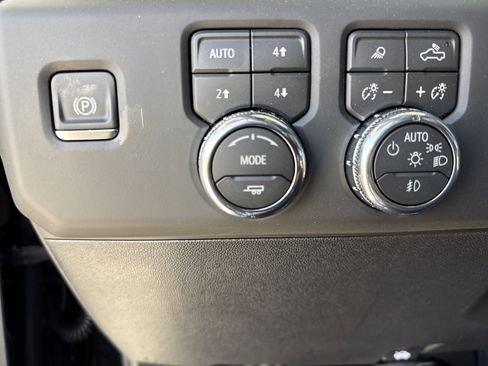New 2026 GMC Sierra 2500 AT4X AWD/4WD image 19
