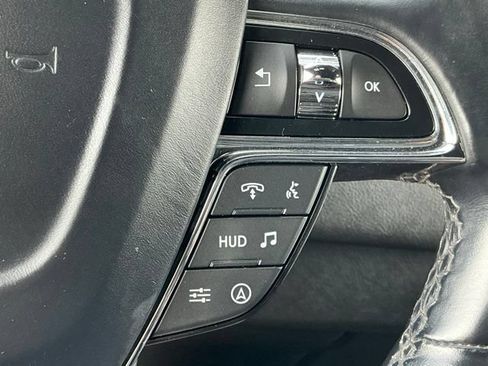 Used 2023 Lincoln Navigator Reserve AWD/4WD image 37