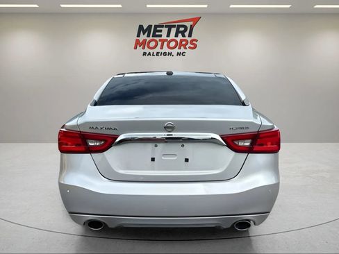 Used 2017 Nissan Maxima Platinum image 12