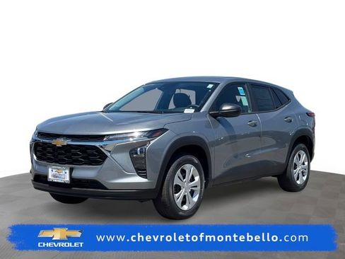 New 2026 Chevrolet Trax LS FWD image 1