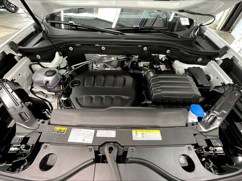 New 2026 Volkswagen Atlas Cross Sport SEL image 13