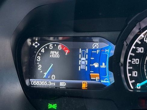 Used 2020 Ford Ranger Lariat w/ Equipment Group 501A Mid image 9