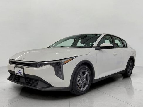 Used 2025 Kia K4 FWD image 12