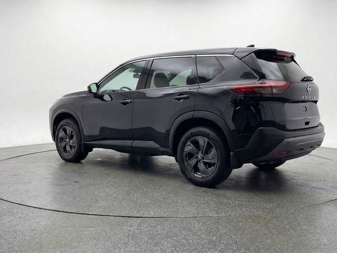 Used 2025 Nissan Rogue SV AWD/4WD image 6