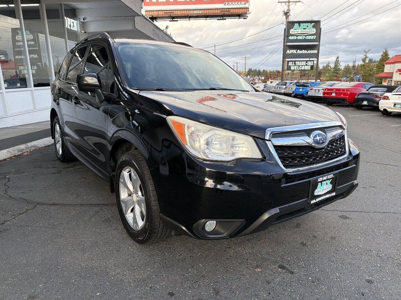 Used 2014 Subaru Forester 2.5i Limited AWD/4WD image 9