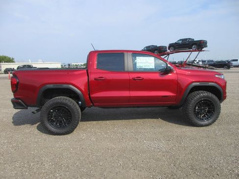 New 2026 GMC Canyon AT4 AWD/4WD image 3