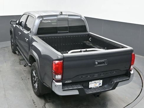 Used 2022 Toyota Tacoma SR5 image 37