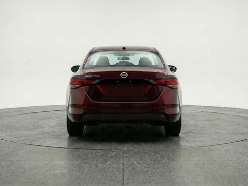 Used 2025 Nissan Sentra SV image 7