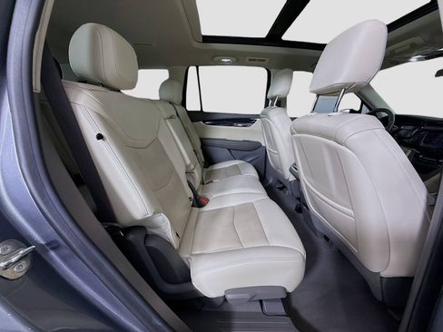 Used 2022 Cadillac XT6 Premium Luxury image 25