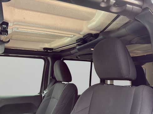 Used 2020 Jeep Wrangler Unlimited Sport S AWD/4WD image 15