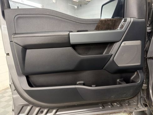 Used 2023 Ford F150 Lariat w/ Max Trailer Tow Package image 15