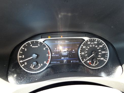 Used 2021 Nissan Altima 2.5 SV w/ SV Premium Package FWD image 11