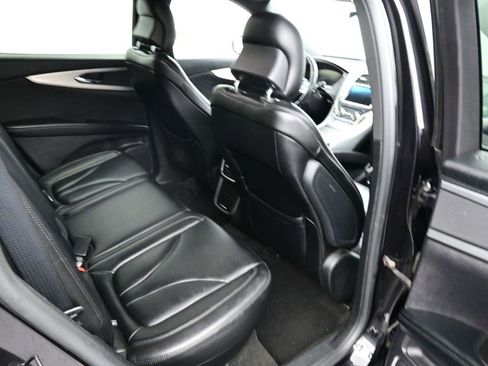 Used 2019 Lincoln Nautilus Premier image 27