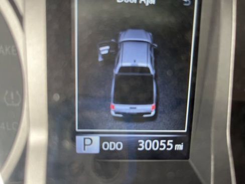 Used 2022 Toyota Tacoma TRD Off-Road w/ TRD Premium Off Road Package image 14