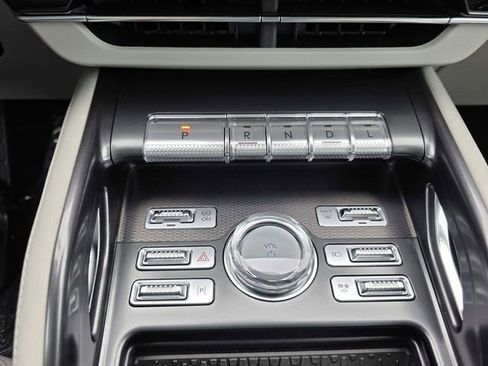 New 2026 Lincoln Nautilus Premier image 10