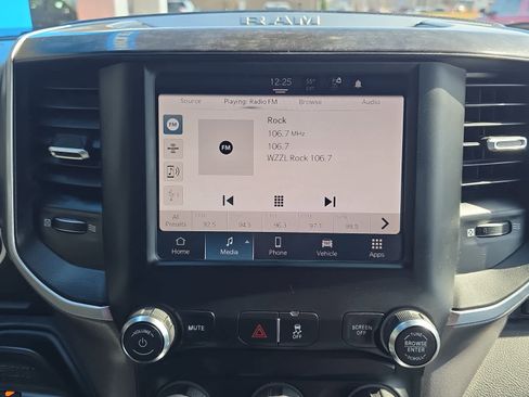 Used 2024 RAM 2500 Big Horn image 15