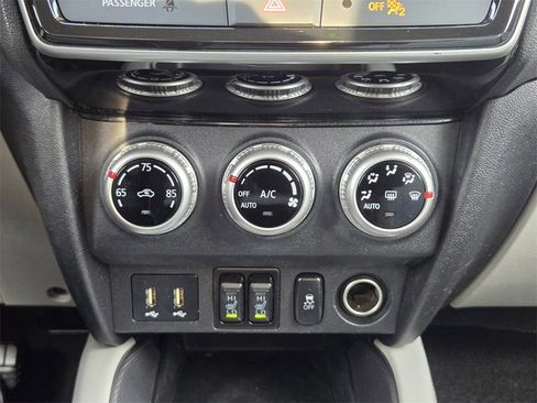 Used 2021 Mitsubishi Outlander Sport SE image 18