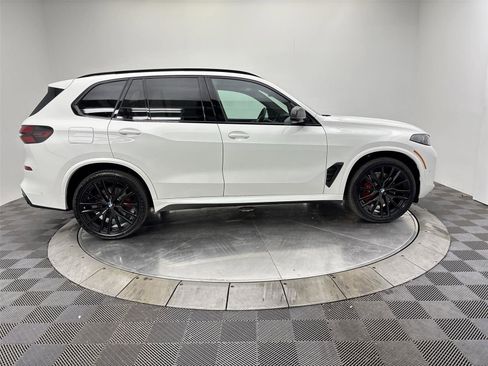 New 2026 BMW X5 xDrive40i w/ M Sport Package AWD/4WD image 17