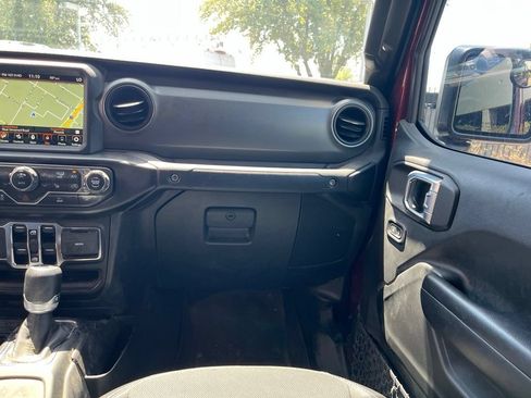 Used 2021 Jeep Gladiator Sport AWD/4WD image 7