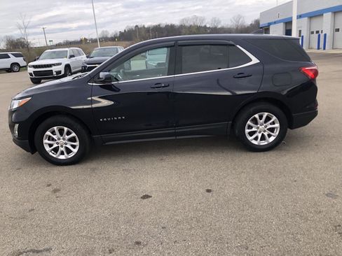 Used 2020 Chevrolet Equinox LT image 2