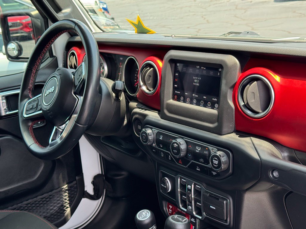 Used 2020 Jeep Gladiator Rubicon w/ Trailer Tow Package AWD/4WD image 23