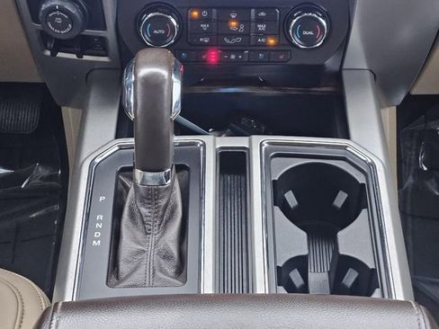 Used 2019 Ford F150 Lariat RWD image 24