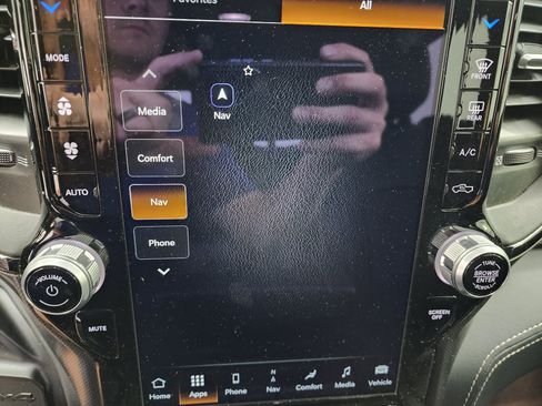 Used 2022 RAM 3500 Limited AWD/4WD image 70