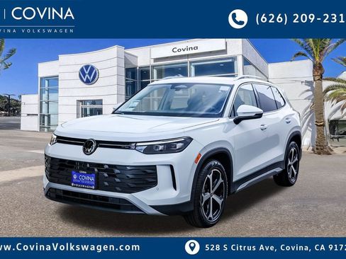 New 2026 Volkswagen Tiguan SE image 3