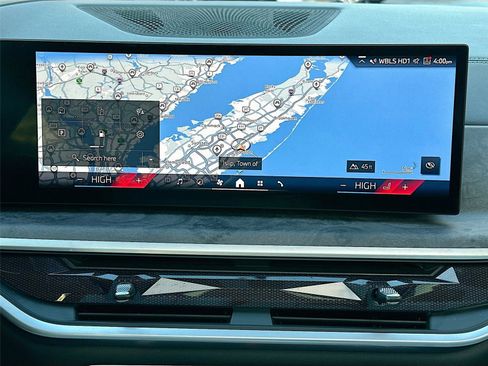 Certified 2024 BMW X7 xDrive40i w/ Premium Package image 13