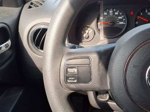 Used 2011 Jeep Patriot Sport image 8