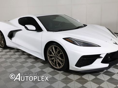 Used 2023 Chevrolet Corvette Stingray Preferred Cpe w/ 2LT RWD image 3