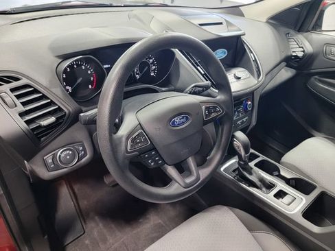 Used 2018 Ford Escape SE w/ SE Sync 3 Package AWD/4WD image 11