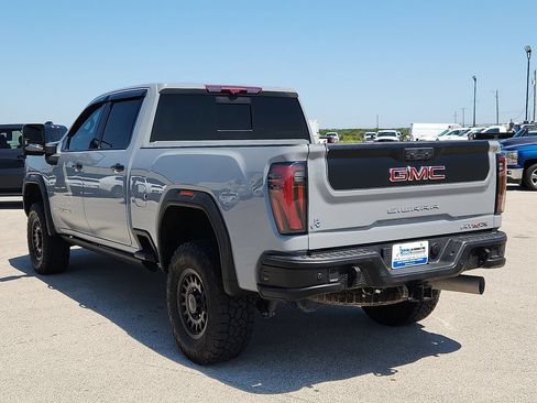 Used 2024 GMC Sierra 2500 AT4X w/ AT4X AEV Edition AWD/4WD image 3
