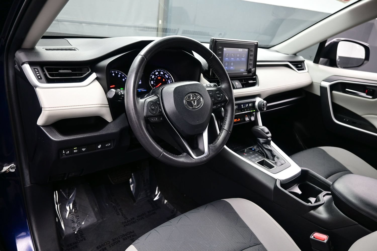 Used 2021 Toyota RAV4 XLE w/ Convenience Package AWD/4WD image 13