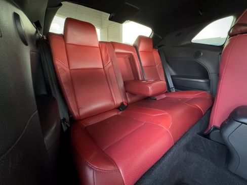 Used 2015 Dodge Challenger SXT Plus w/ Premium Sound Group image 23