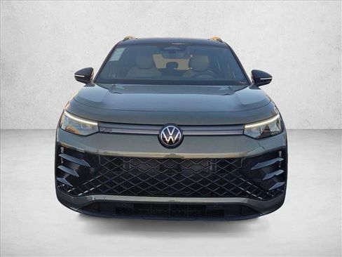 New 2026 Volkswagen Tiguan SE R-Line image 6