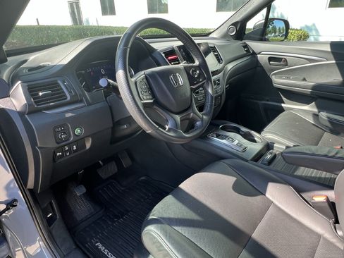 Used 2022 Honda Passport EX-L image 17