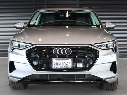 Used 2021 Audi e-tron Premium w/ Convenience Plus Package image 13